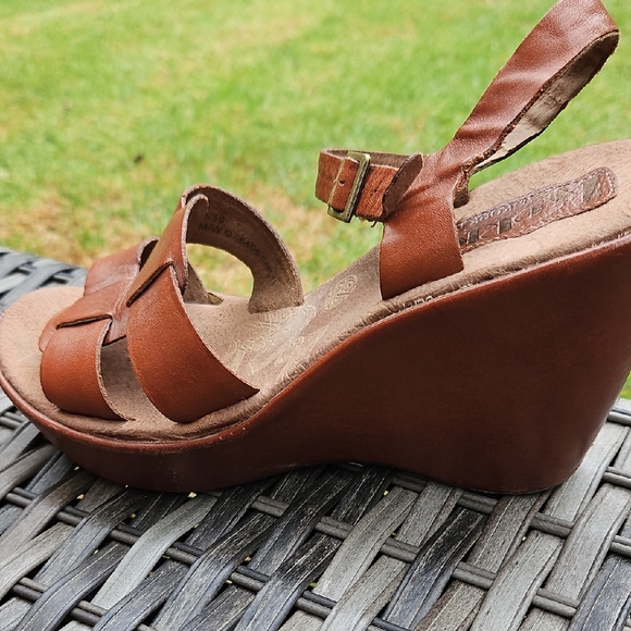 Shoes - Women's Brown Wedge Sandals,  4 Inch Heel, 1 Inch Platform, Kork Ease